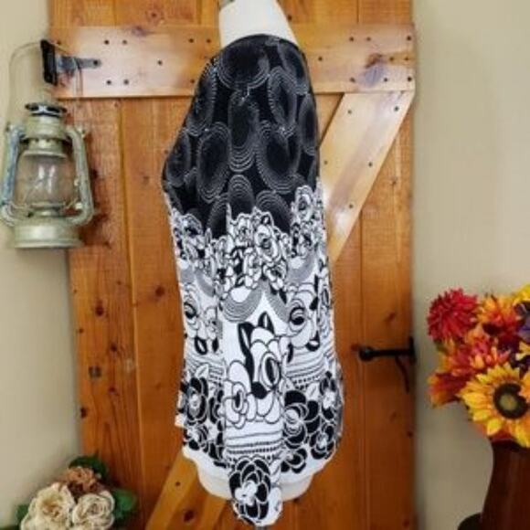 Pierri NY Black & White Beaded Cardigan Size M Button Close Sweater Medium - Picture 12 of 12